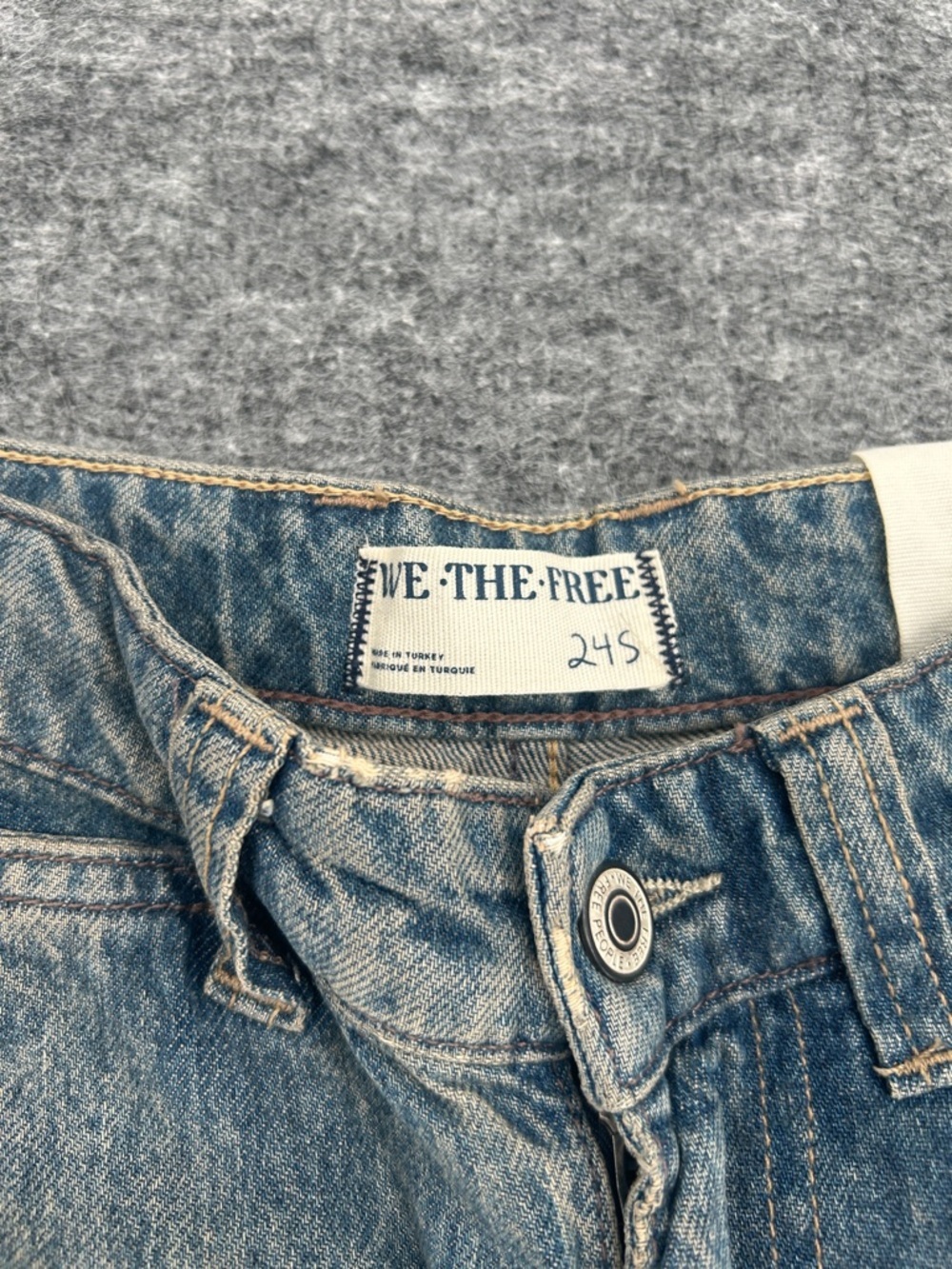 We The Free Women’s Perfect Storm Flare Jeans Light ht Blue Wash Size 24 S New - Picture 2 of 11